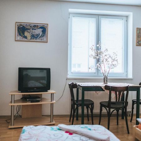 Klub U Námořníka Dvůr Králové nad Labem Esterno foto