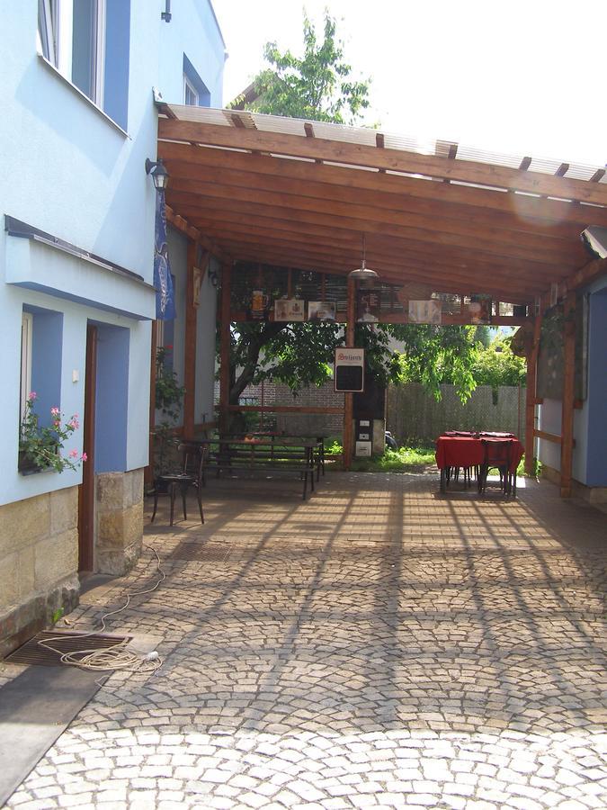 Klub U Námořníka Dvůr Králové nad Labem Esterno foto