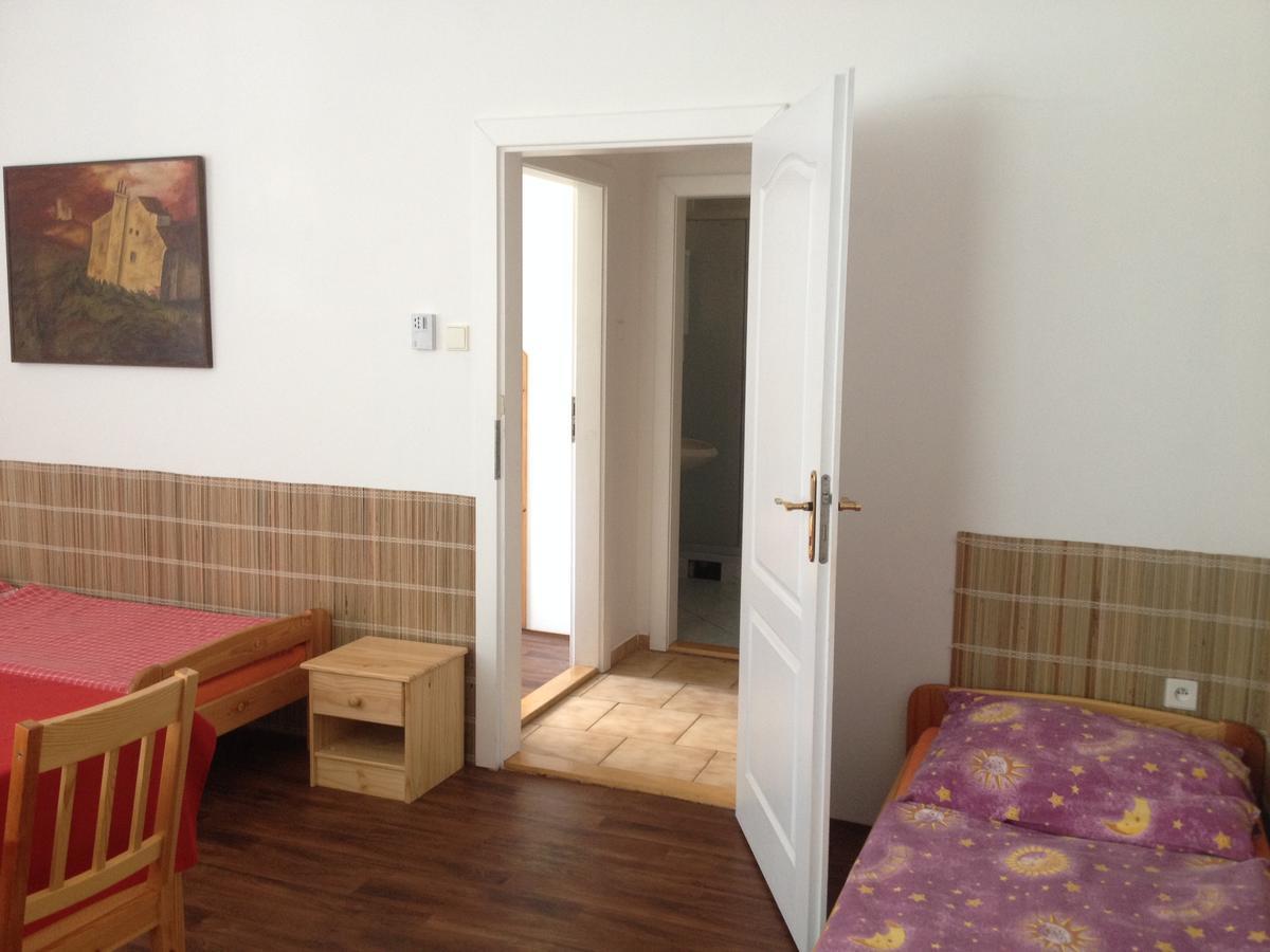 Klub U Námořníka Dvůr Králové nad Labem Esterno foto
